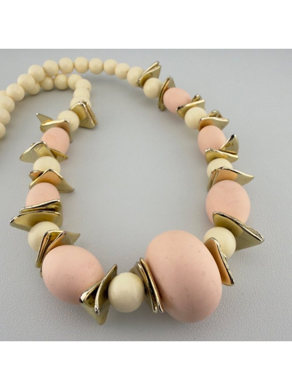 Vintage Pastel Pink Cream Beaded Necklace Chunky Statement Gold Tone 22 Inch